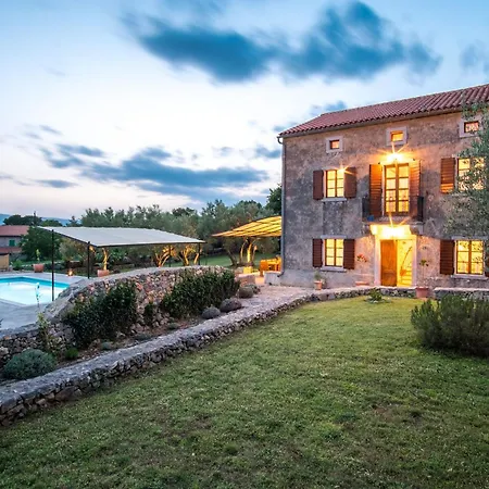 Villa With Pool, Olive Garden And Sea View By Traveler Tourist Agency Krk - Id 2147 Skrbcici