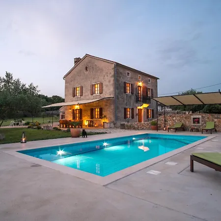 Villa With Pool, Olive Garden And Sea View By Traveler Tourist Agency Krk - Id 2147 Skrbčići