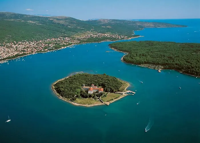 With Pool, Olive Garden And Sea View By Traveler Tourist Agency Krk - Id 2147 * Skrbčići