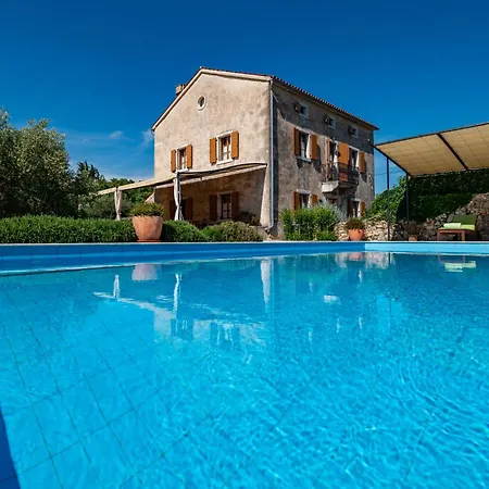 Villa With Pool, Olive Garden And Sea View By Traveler Tourist Agency Krk - Id 2147 Skrbčići