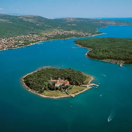 With Pool, Olive Garden And Sea View By Traveler Tourist Agency Krk - Id 2147 * Skrbcici